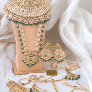 Emerald Niranjana Bridal Jewellery Set
